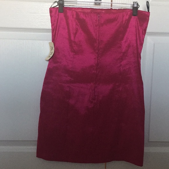 Fun Little Fuschia Mini Dress by XXI NWT!!! Size L - Picture 2 of 3